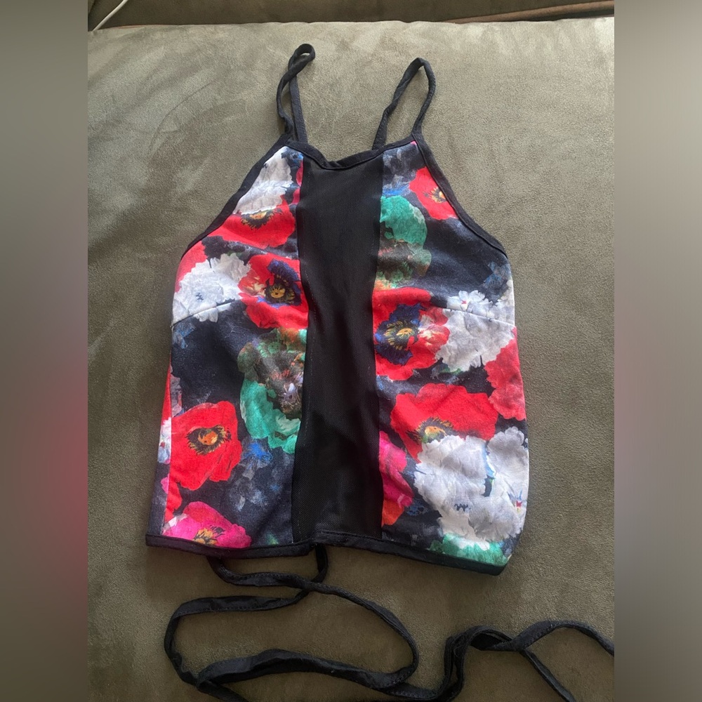 Boohoo Floral open back crop top